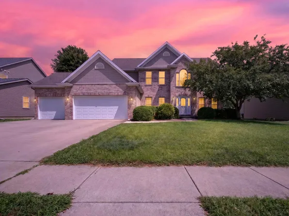 1718 Pfitzer Rd, Normal, IL 61761