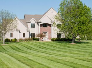 W319S9182 Laurens Pkwy, Mukwonago, WI 53149