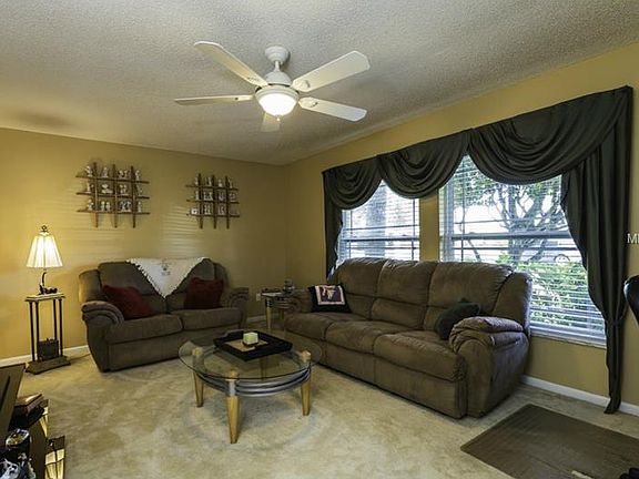 3rd image of 1430 Majestic Oak Dr