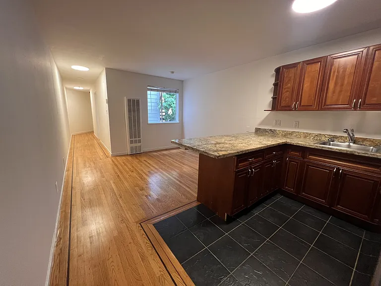 121 Broderick St #9 — Photo 3