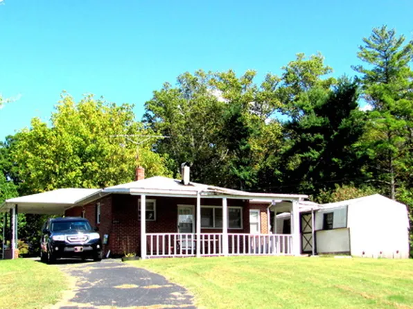 2991 Perkins Ave, Morganton, NC 28655