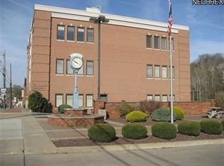 10 E Main St, Salineville, OH 43945