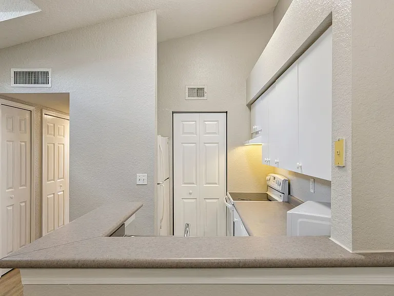 2336 Midtown Ter #935 — Photo 9