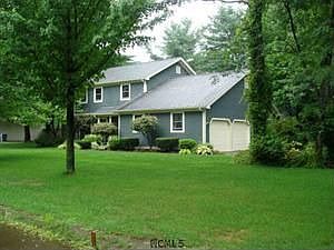 1st image of 8 Pine Valley Dr