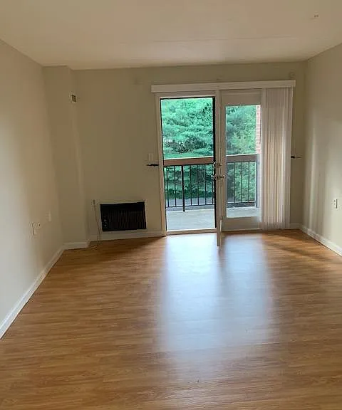 4975 Washington St #412 — Photo 7