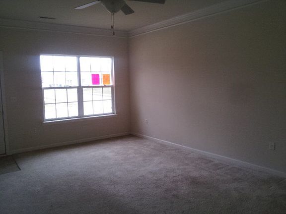 5th image of 940 Applecross Dr