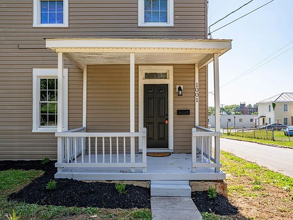 2nd image of 1001 Pierce St