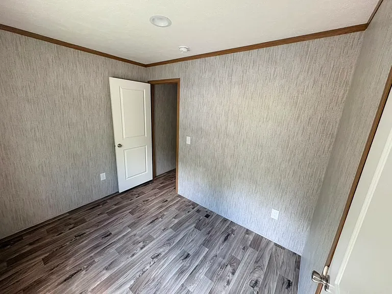 156 Shenango Park Rd #105 — Photo 5