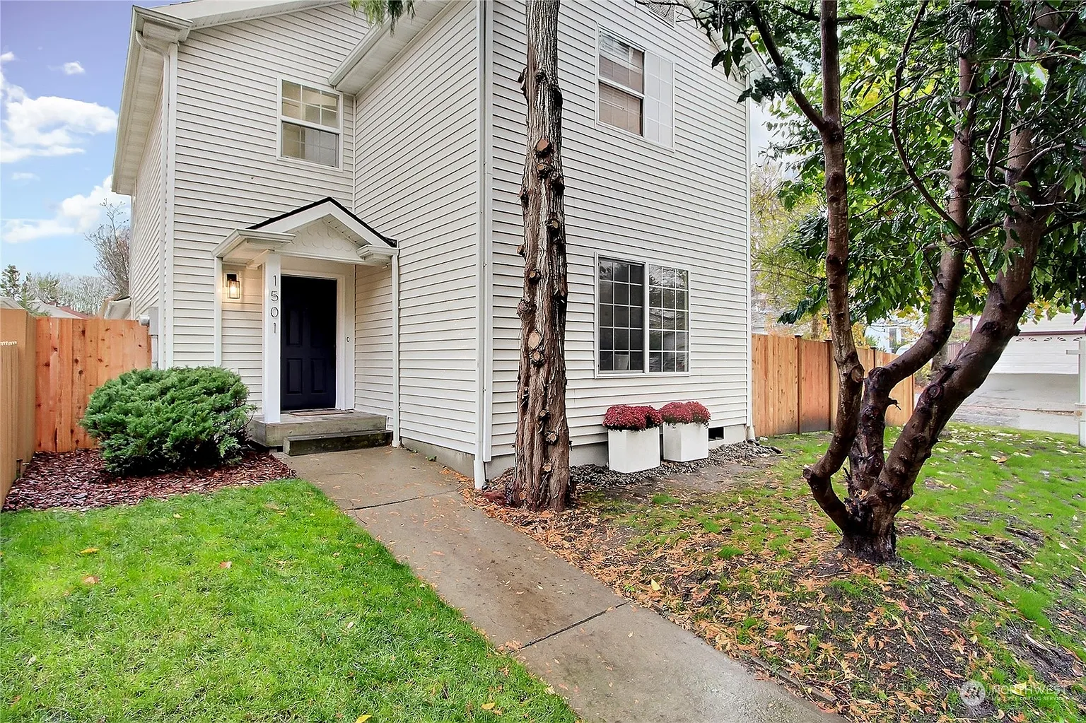 1501 Division Street SW photo 1