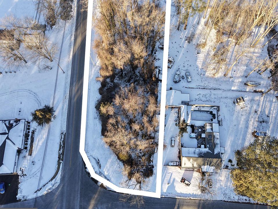 1st image of Golden Beach Rd