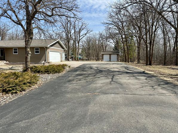 102 Colony Dr S, Karlstad, MN 56732