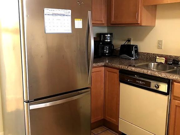 5th image of 250 Black River St APT A