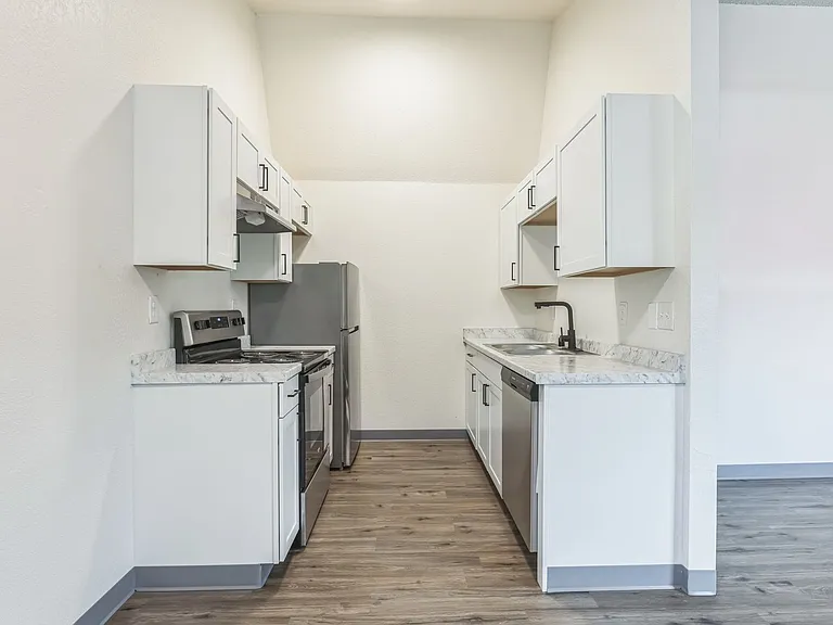The Ariel Apartments — Photo 16