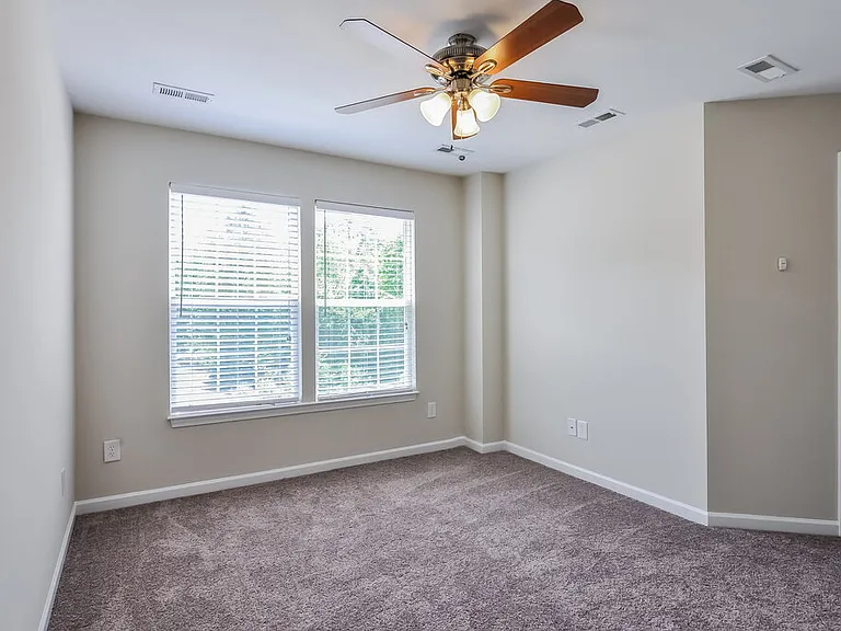 802 Shefford Town Dr — Photo 9