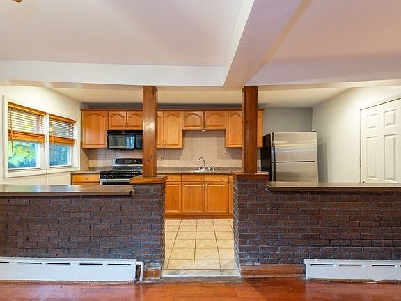 4th image of 455 Pavonia Ave #2