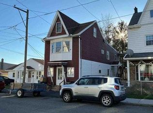 14 N Broad Mountain Ave, Frackville, PA 17931