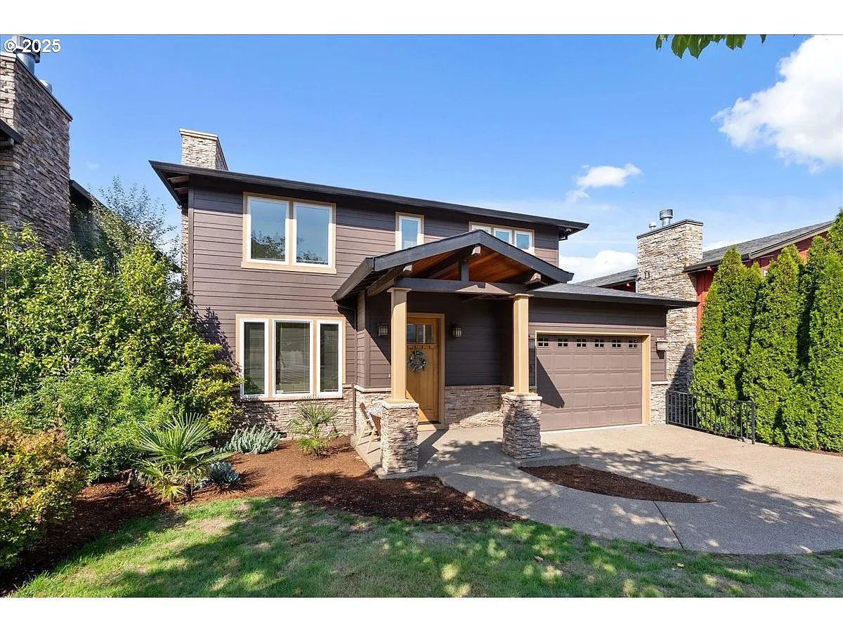 5033 SW Texas St photo 1