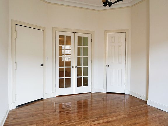 3rd image of 240 President St APT 3R