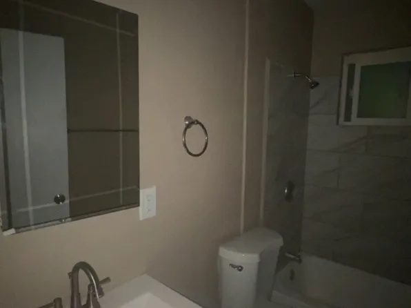 334 R St, Merced, CA 95341