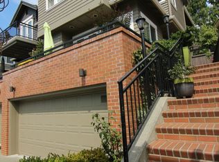 4146 Beach Dr SW, Seattle, WA 98116