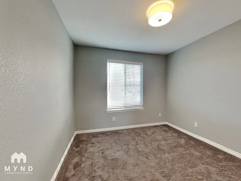 10835 Heatherton St — Photo 17