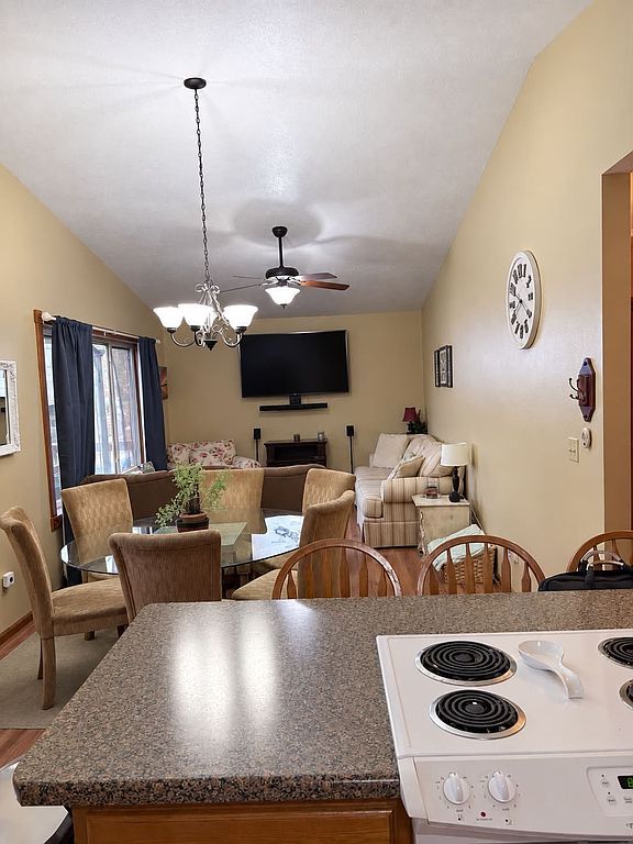 107 Bee Hive Trl - Property Image