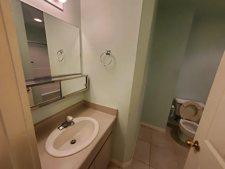 1645 NE Merman Dr — Photo 13