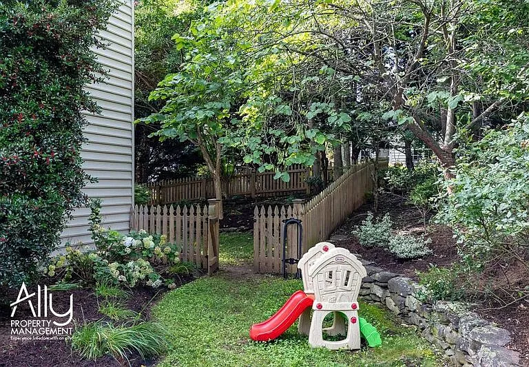 362 Grayrock Dr — Photo 42