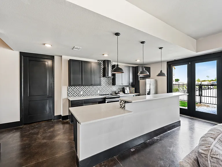 Shannon Creek Apartments — Photo 24