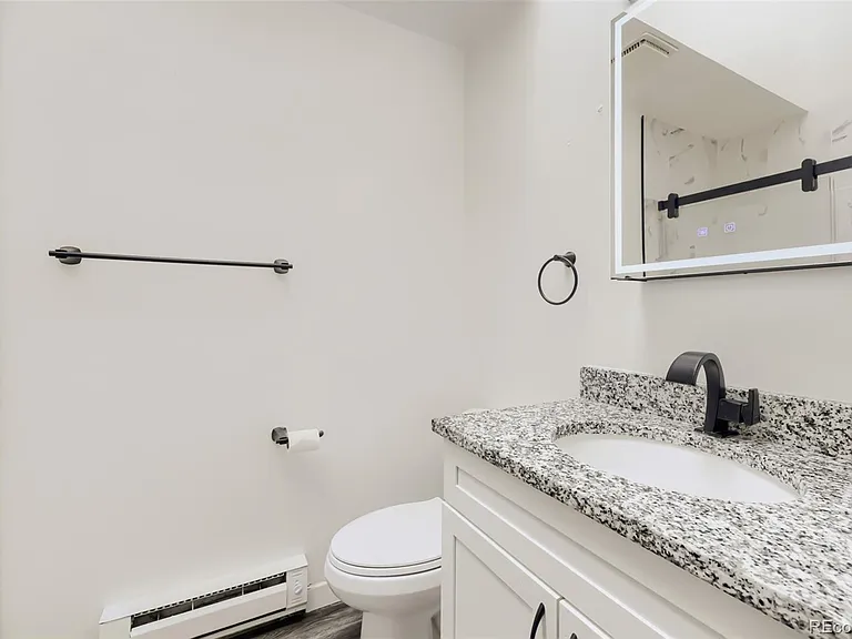 1190 Poplar Ave — Photo 18