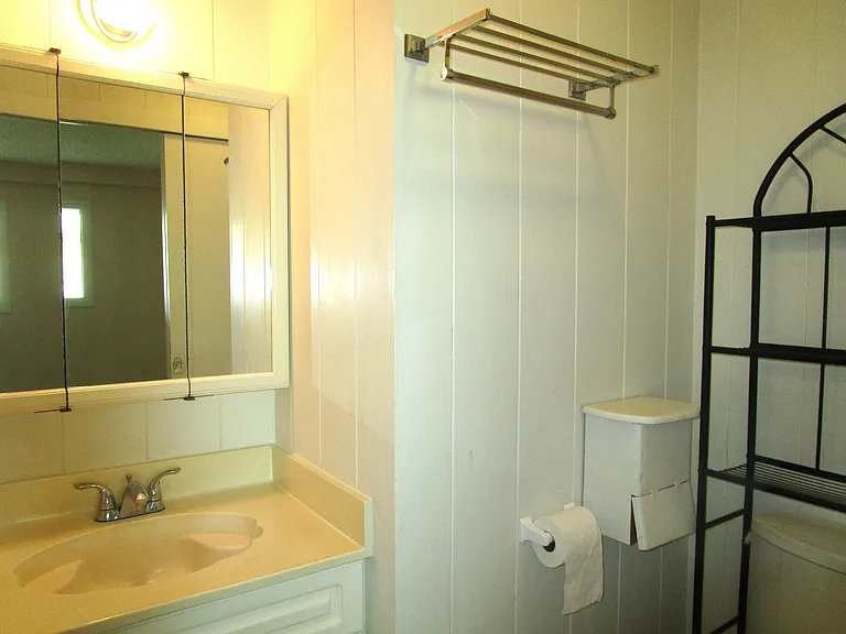 868 Waioli St — Photo 14