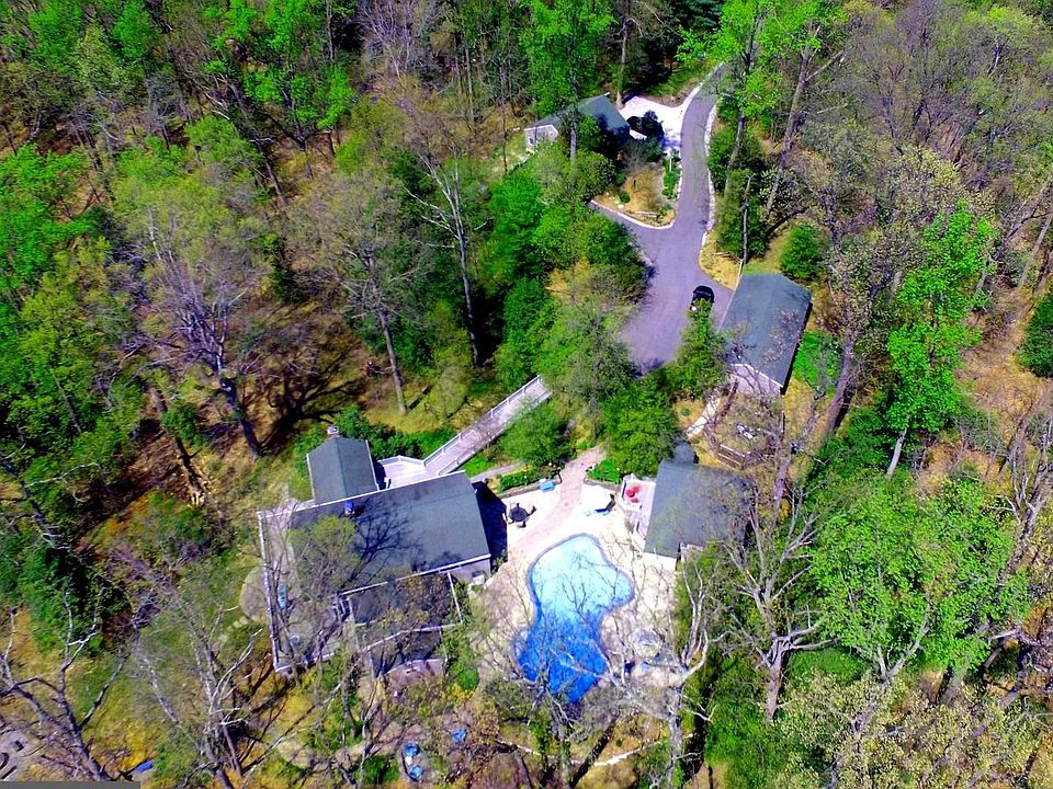 1st image of 151 Glen Oban Dr