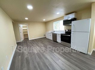 7041 S 116th Pl APT 105, Seattle, WA 98178