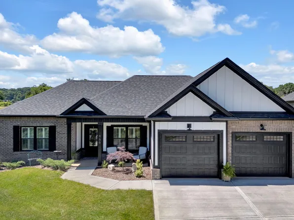 966 Shadyside Dr, Kingsport, TN 37660