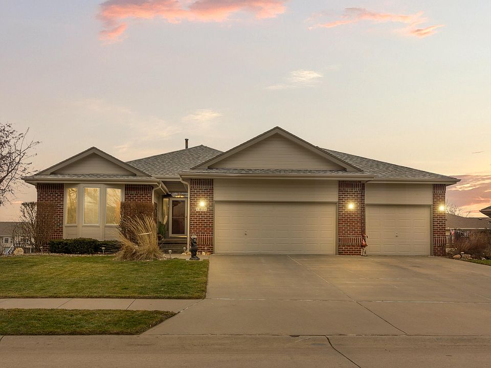 1st image of 1021 Shoal Dr