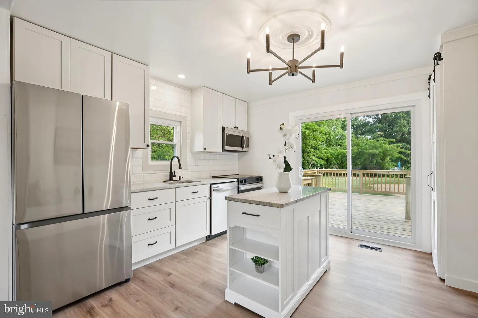 27136 Dogwood Ln photo 1