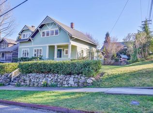 475 1st St, Langley, WA 98260