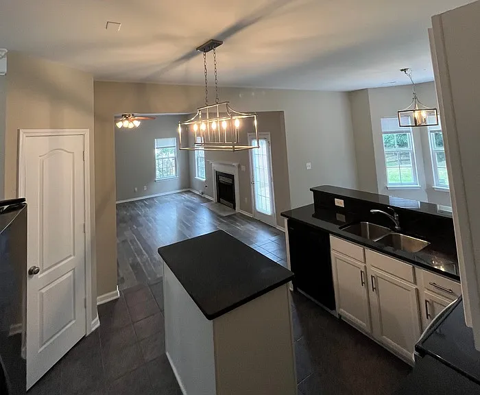 15315 Edgewater Forest Ln — Photo 8