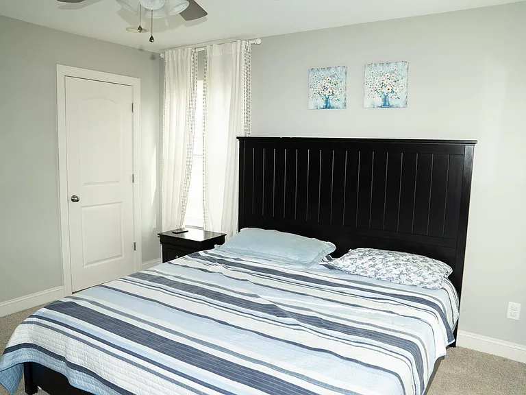 7082 Founders Way — Photo 12
