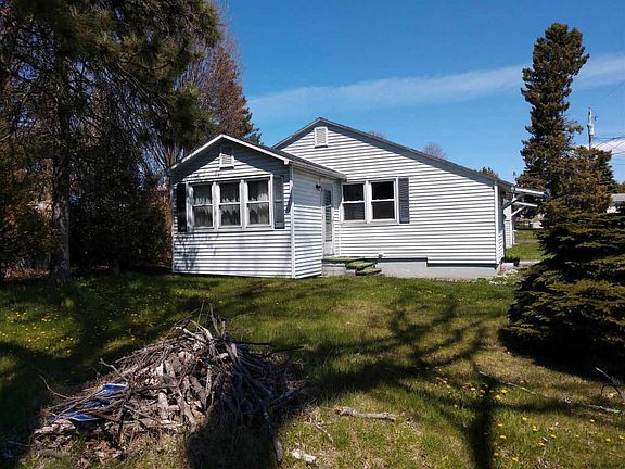 2nd image of 3 Champlain Dr