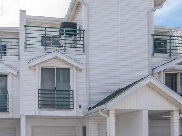 320 Island Way APT 207