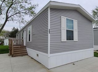 205 S Lebanon St, Sullivan, IL 61951