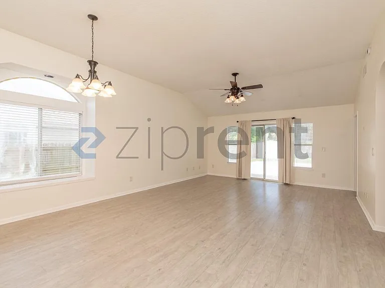 3389 Millcrest Pl — Photo 8