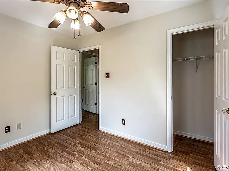 8908 Castle Point Dr — Photo 16