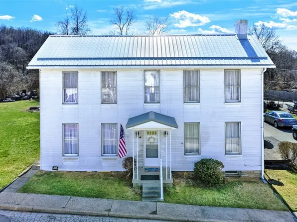 116 Cherry St, Fayette City, PA 15438