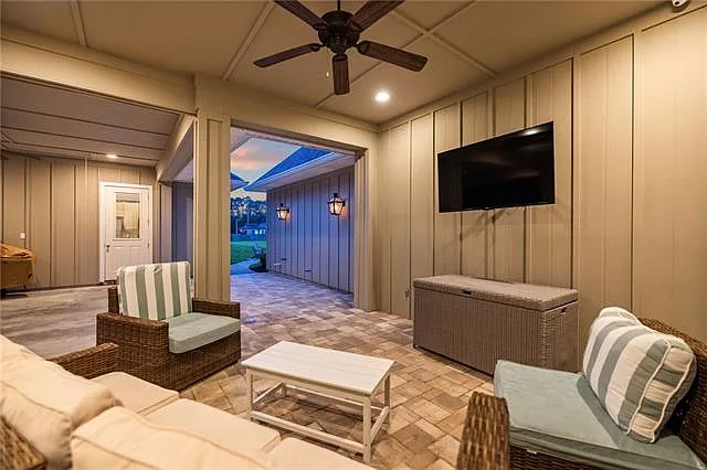 1029 Spring Haven Ln — Photo 42