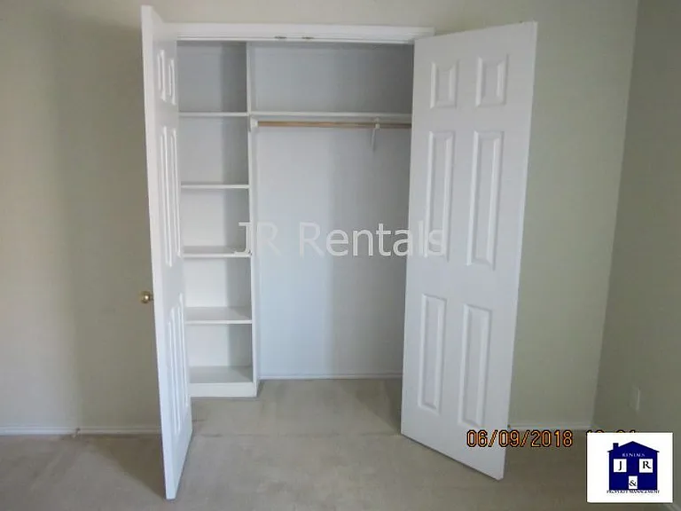 1906 Flagstaff Dr — Photo 41