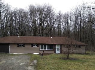 9115 Ranch Dr, Chesterland, OH 44026