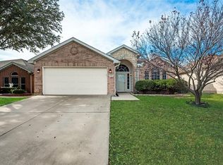 12432 Silvermist Trl, Burleson, TX 76028