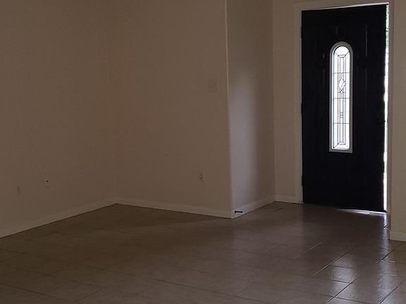 4th image of 2405 N J St APT B